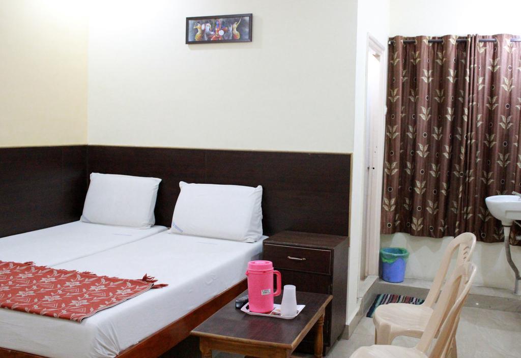 Hotel Sahasra Residency Tirupati Cameră foto